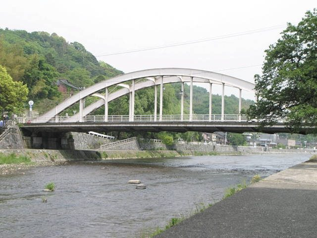 【大阪×水上クルーズ観光】大川に架かる天神橋筋の橋「天神橋」