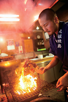【宮崎・鶏の炭火焼】丸万焼鳥 本店