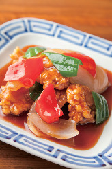 【大阪・ミナミの三大飲み屋街×ウラナンバ】本格中国料理店であり雰囲気抜群のバーでもある「けむり屋&フラワー」