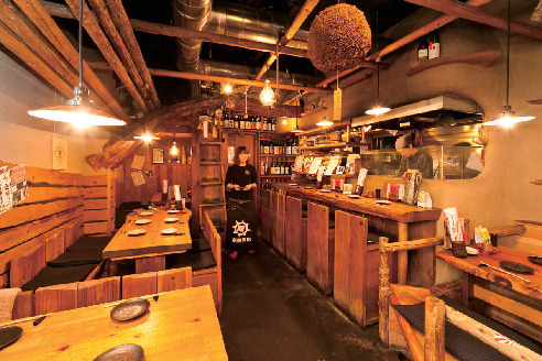 【大阪・ミナミの三大飲み屋街×ウラナンバ】メニューはなんと100種以上! 地鶏と新鮮魚介が看板料理「炭焼笑店 陽 難波店」