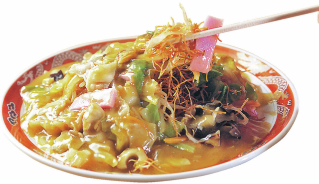 【長崎のちゃんぽん&皿うどん】スパイスが絶妙! みんな大好きカレー味「満福」