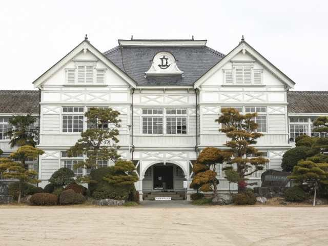 旧遷喬尋常小学校