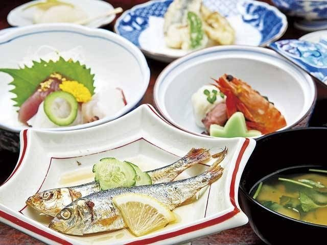【倉敷美観地区×夜ごはん】瀬戸内の魚介を郷土料理で味わう「つね家」