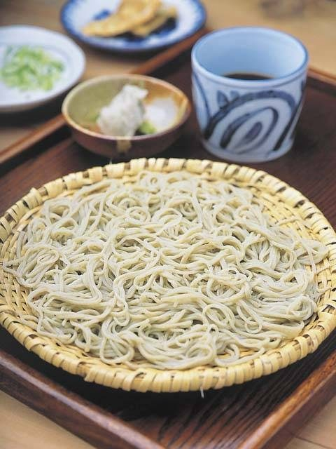 国産のそばの実を自家製粉「蒜山手打ちそば叉来」