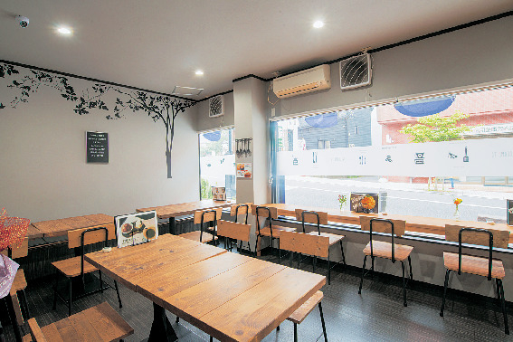 【由布院で人気のカフェ10選】dining KUMU