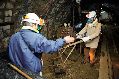 炭鉱マンになりきり