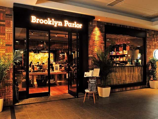 Brooklyn Parlor HAKATA