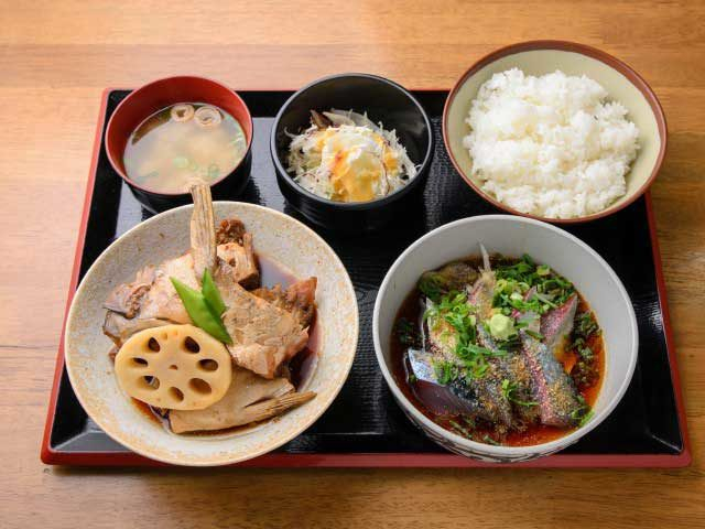 【博多ランチおすすめの店】博多ごまさば屋