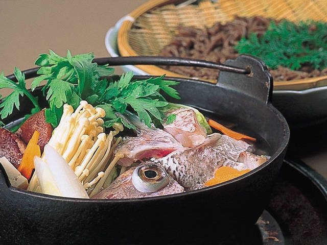 【対馬観光×モデルコース5】活魚料理に舌つづみ「志まもと」