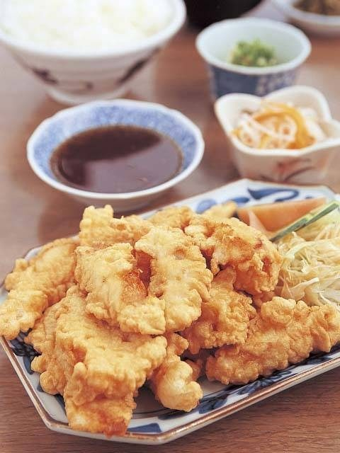 【別府×とり天】やさしい口あたりでふんわり食感「レストランリボン」