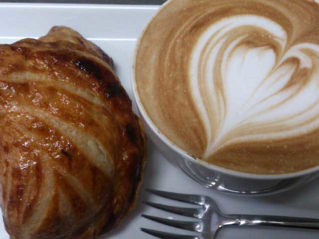 【亀川温泉周辺×立ち寄りスポット】DIG COFFEE(ディグコーヒー)