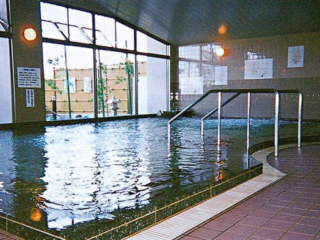 【宮崎・延岡×観光】フィットネス&スパでリラックス「かどがわ温泉心の杜」