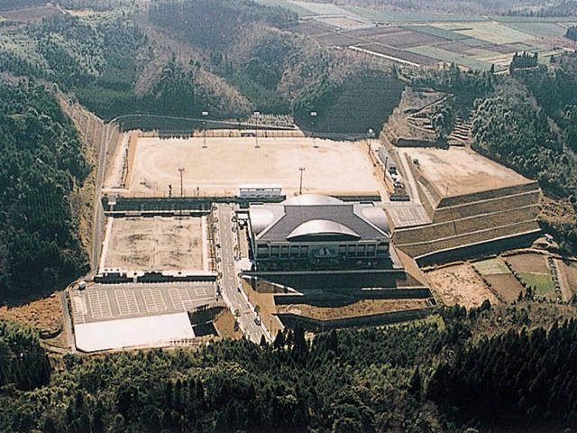 牧園みやまの森運動公園(まきぞのアリーナ)