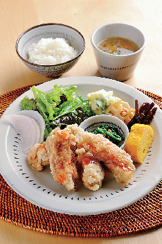 【由布院で人気のカフェ10選】コミチカフェ