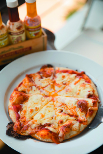 千葉の海沿いカフェ:サーフショップが営む海辺のカフェ「nonkey's cafe」(鴨川)