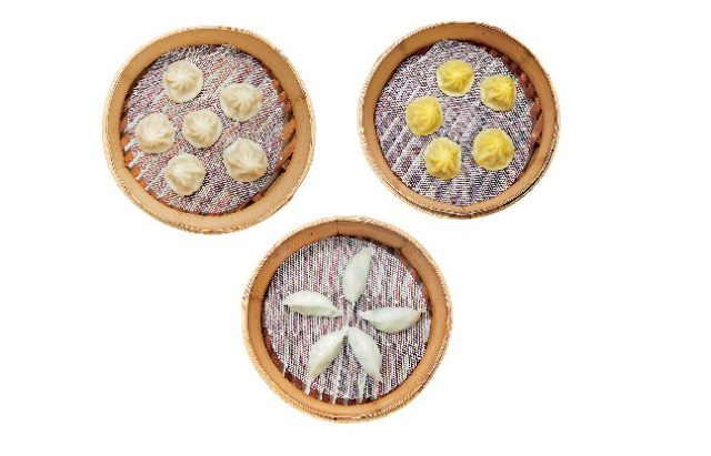 ①屋台フードを食べ比べ