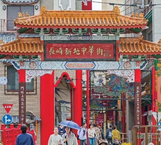 点心を食べ歩きつつ中国雑貨店をハシゴ「長崎新地中華街」