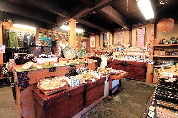 ご飯をおいしく保つ曲げわっぱ「嶋屋本家」