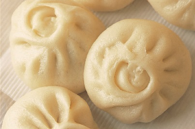 【別府駅前×路地裏】売り切れごめんの小ぶりな豚まん「ぶたまんの店 幸崎」