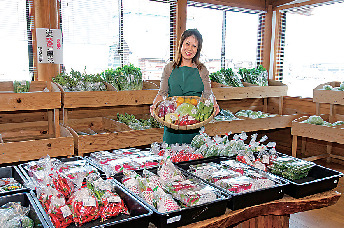 【宮崎・西都&綾×ショッピング】おいしい、ヘルシー、安全「綾手づくりほんものセンター」