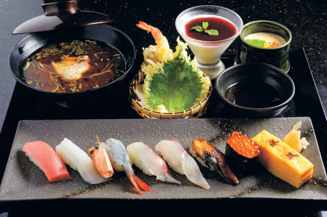 活魚廻転寿し 水天