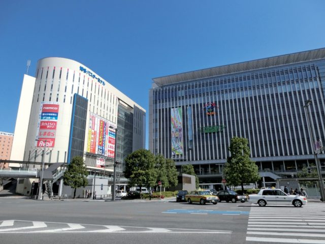 【JR博多シティ×周辺施設】博多駅の隣に建つ「博多バスターミナル」