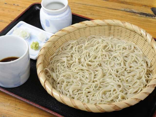 月待の滝もみじ苑