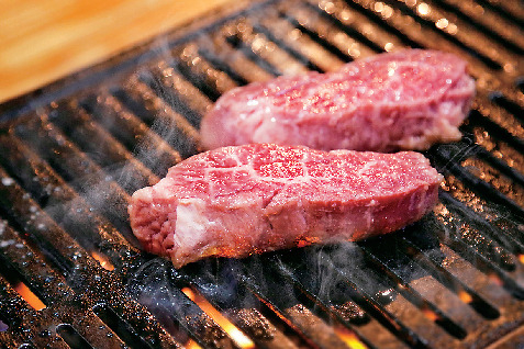 【高千穂のランチ&カフェ】焼肉&ステーキの店 初栄