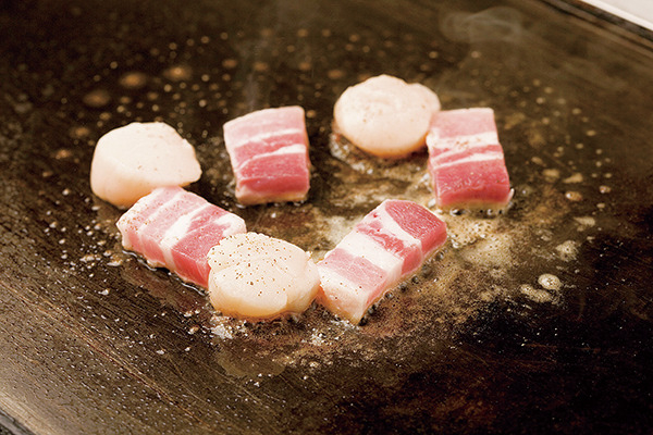 進化を続ける老舗の味わい「道頓堀 お好み焼 美津の」