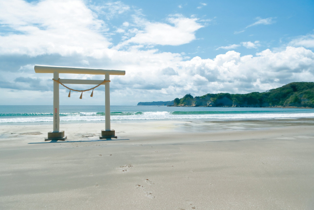 【千葉×海水浴場】「日本の渚百選」に数えられる「鵜原海水浴場」
