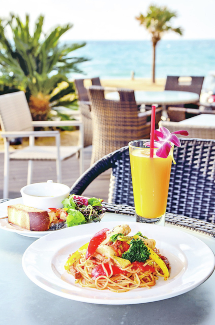 【糸島観光ドライブモデルコース】リゾート気分で絶品ランチ「PALM BEACH」