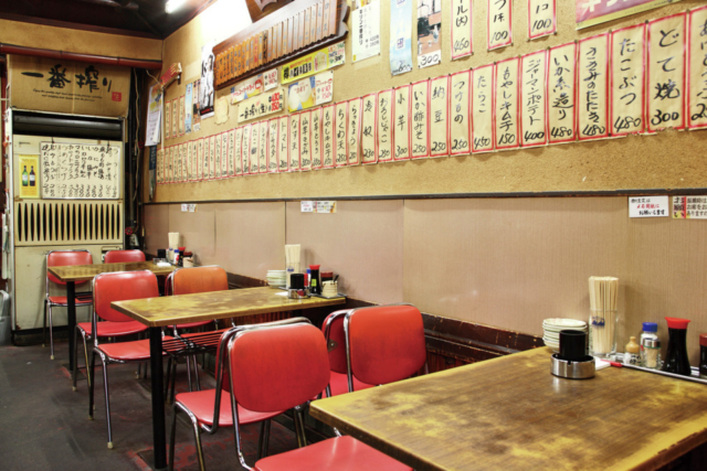 長く愛される大衆居酒屋「二色」