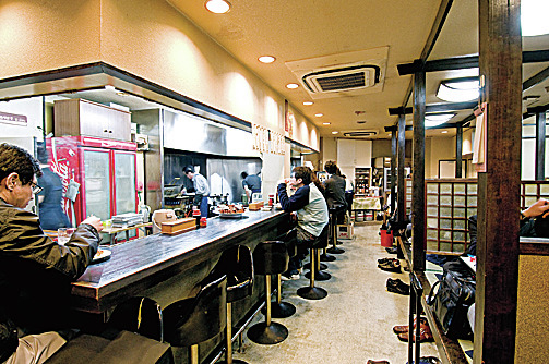 ビールにぴったりのカリカリ食感「旭軒」