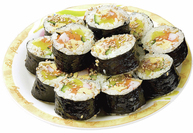 鶴橋コリアンタウンで本場の味を屋台で楽しめる「土井商店」