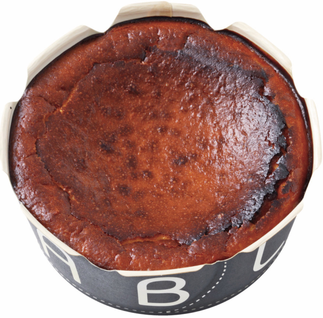 【大阪のチーズケーキ屋さん】いつも行列が絶えないチーズタルト専門店「焼きたてチーズタルト専門店 PABLO 心斎橋本店」