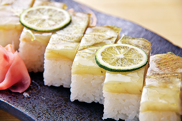 地元の漁師も通う鮮度抜群の寿司「寿司一作」