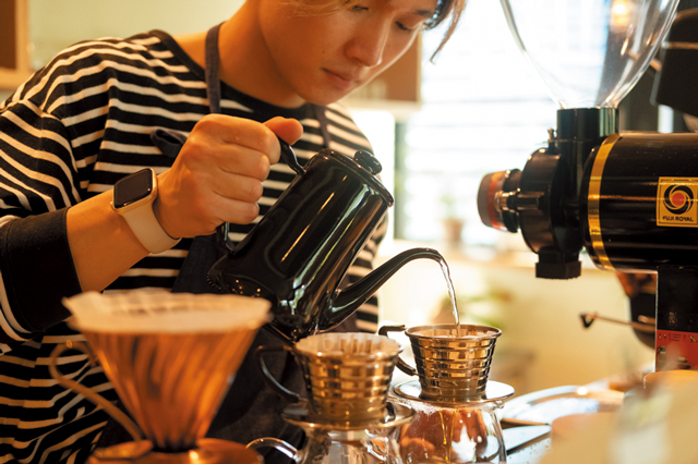 森の中にひっそり佇むロースタリーカフェ「See The Forest」