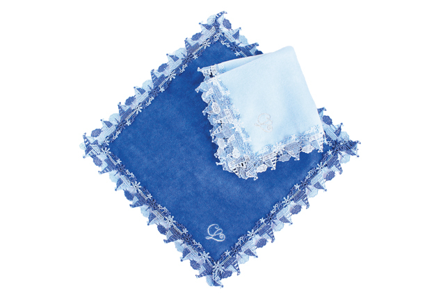 老舗レース店が誇る繊細な小物「近沢レース店元町本店」