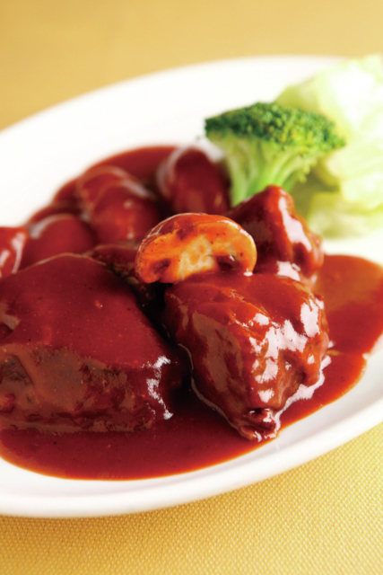 地元ファンに愛され続けるノスタルジックな洋食「グリル十字屋」