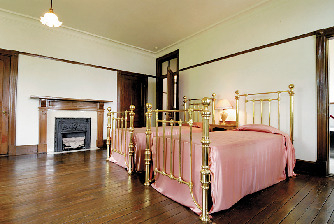 明治期から残る美しい住居「外交官の家」