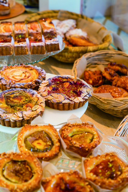 名店のパティシエによる至福のクッキー缶「CAKE STAND」