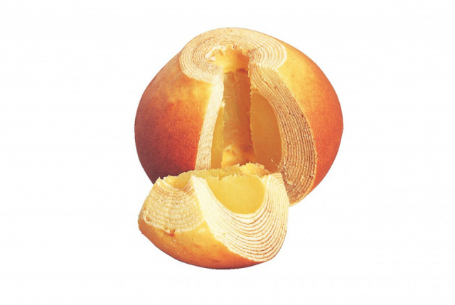 全国的な知名度を誇るバウムクーヘンの老舗「ユーハイム 神戸元町本店」