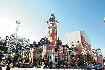 4.横浜三塔のレトロなたたずまいにうっとり