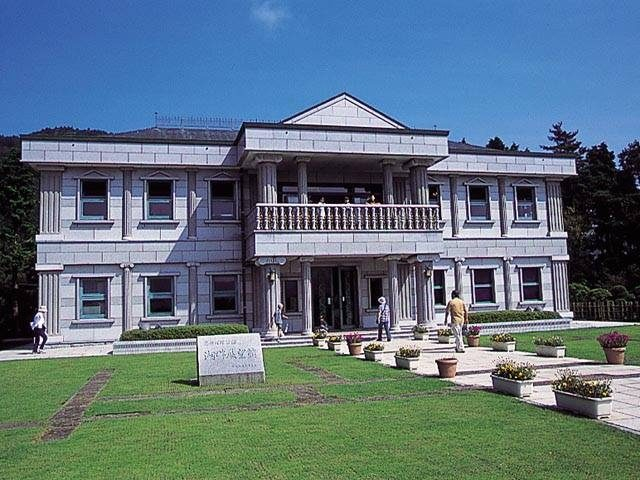 恩賜箱根公園/湖畔展望館