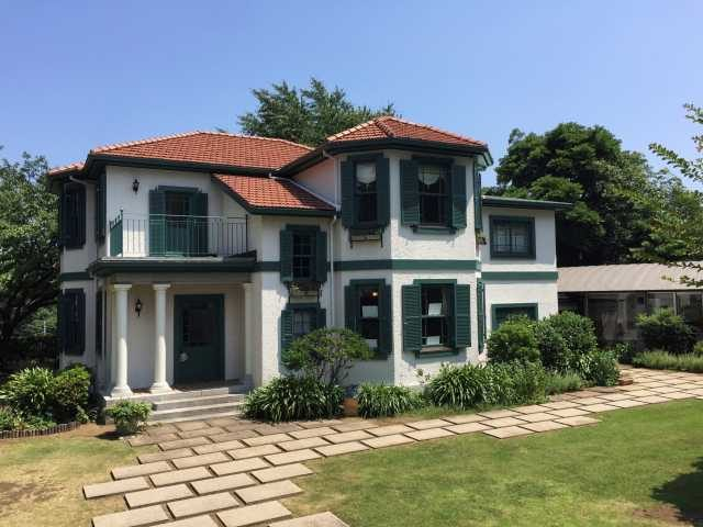 大正末期の木造建築「ブラフ18番館