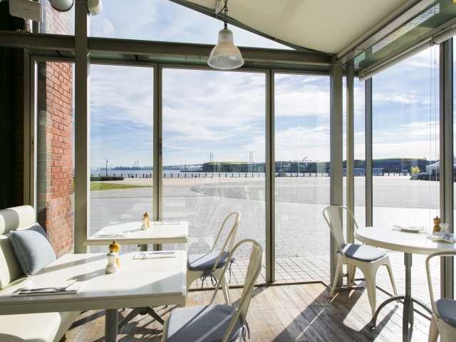 【横浜・1泊2日のモデルプラン2日目】12:00 みなとみらい