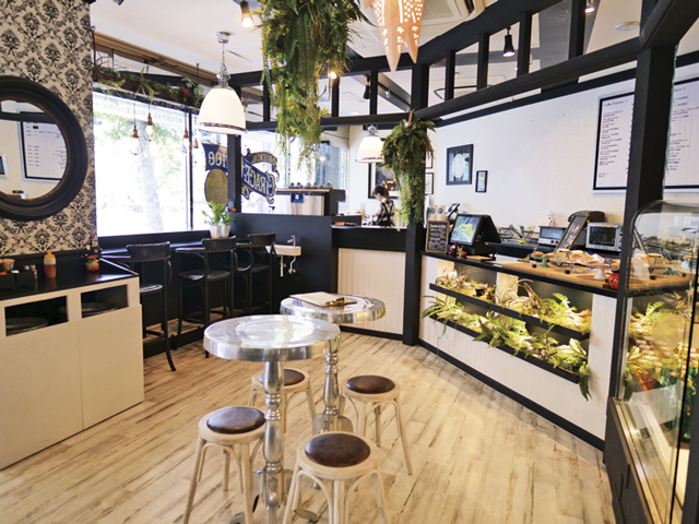 音楽と空間に癒やされる大人の極上空間「ORIENTAL GRACE coffee」