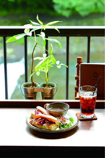 【箱根湯本駅前×お土産ストリート】Cafe Timuny.