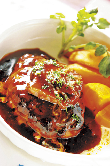 虜になるデミグラスソース「レストラン山手ロシュ」