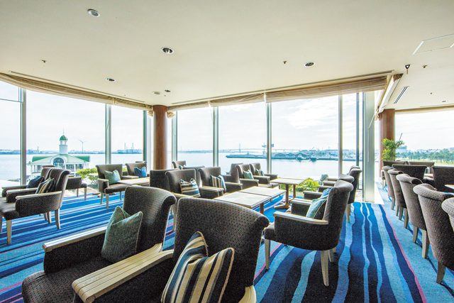 【横浜×海が見えるカフェ】ラウンジ&バーマリンブルー